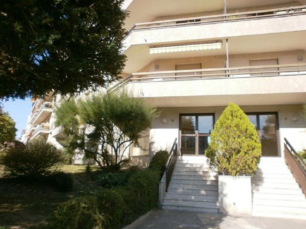 Appartement F2 LE PERREUX SUR MARNE 1150€ C3Z-IMMOBILIER Appartement F2 LE PERREUX SUR MARNE 1150€ C3Z-IMMOBILIER